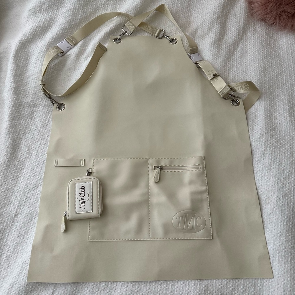 the milly club apron